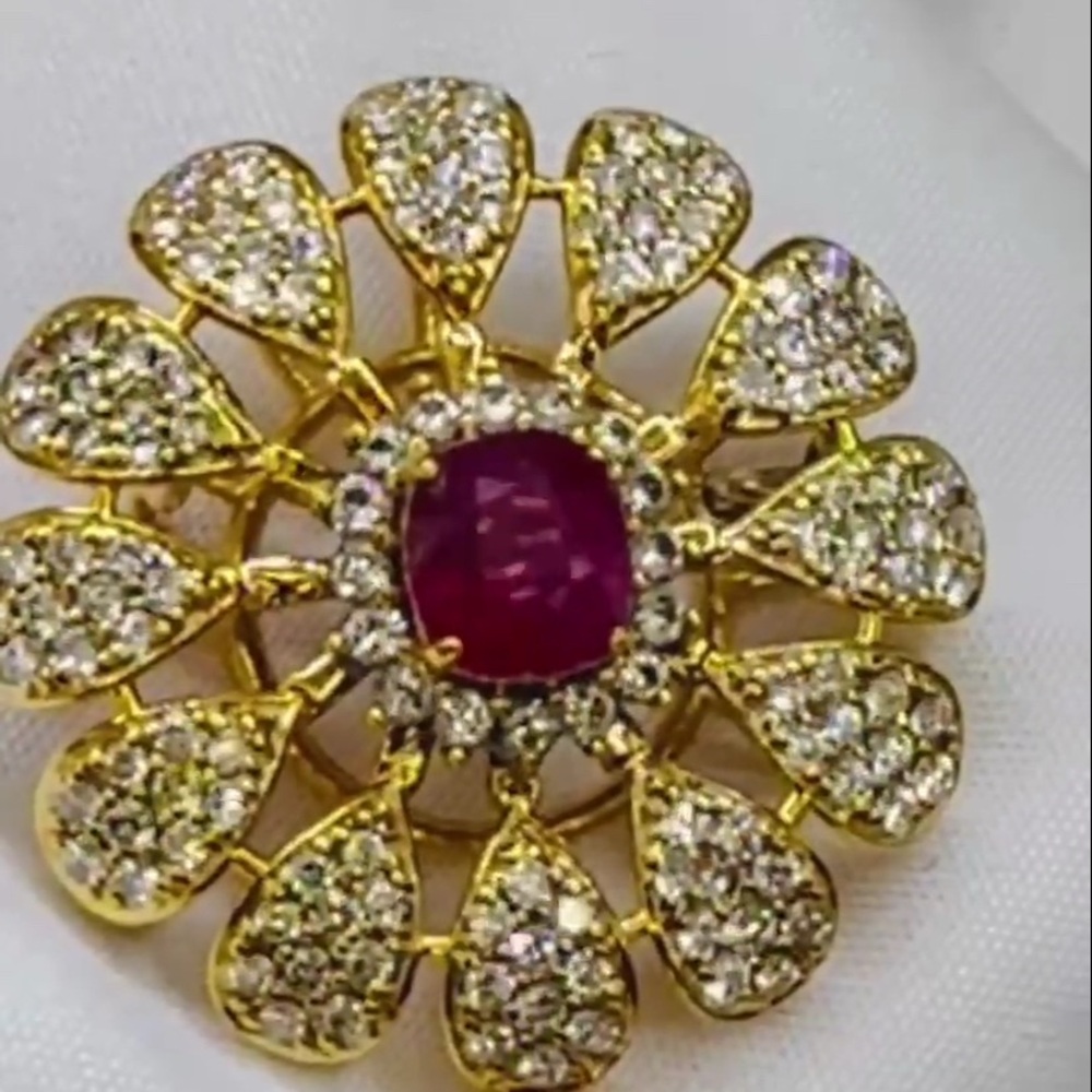 Natural Burmese Ruby(GIA)and diamonds brooch/Pendent in 18 k solid gold